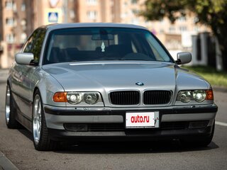 2000 BMW 7 серии 735i III (E38) Рестайлинг, серебристый, 1399000 рублей, вид 1