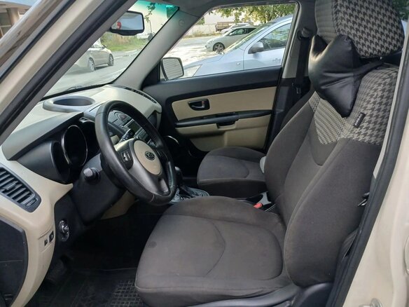 2011 Kia Soul I, бежевый, 490000 рублей - вид 9