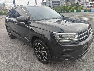 2023 Volkswagen Tharu I, чёрный, 1650009 рублей, вид 2