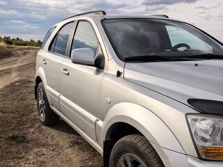 2008 Kia Sorento I Рестайлинг, серебристый, 820000 рублей, вид 3
