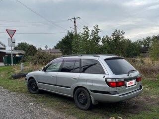 1999 Mazda Capella VI, серебристый, 228000 рублей, вид 3