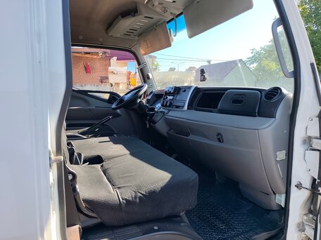 2018 Fuso (Mitsubishi) Canter, белый, 2600000 рублей, вид 5