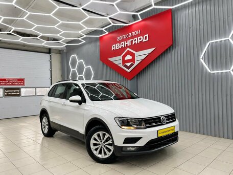 2018 Volkswagen Tiguan II, белый, 1930000 рублей, вид 1