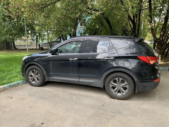 2012 Hyundai Santa Fe III, чёрный, 1760000 рублей - вид 2