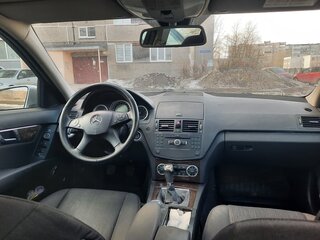 2008 Mercedes-Benz C-Класс 180 III (W204), серебристый, 880000 рублей, вид 3
