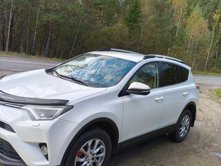 2016 Toyota RAV4 IV (XA40) Рестайлинг, белый, 2450000 рублей, вид 3
