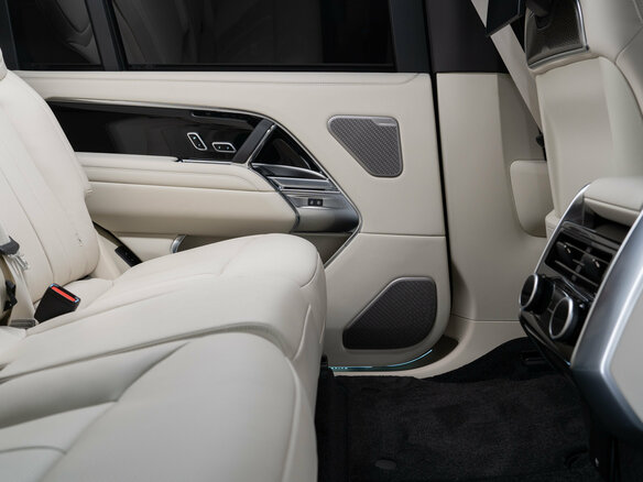 2026 Land Rover Range Rover D350 MHEV Long V, чёрный, 25990000 рублей - вид 24