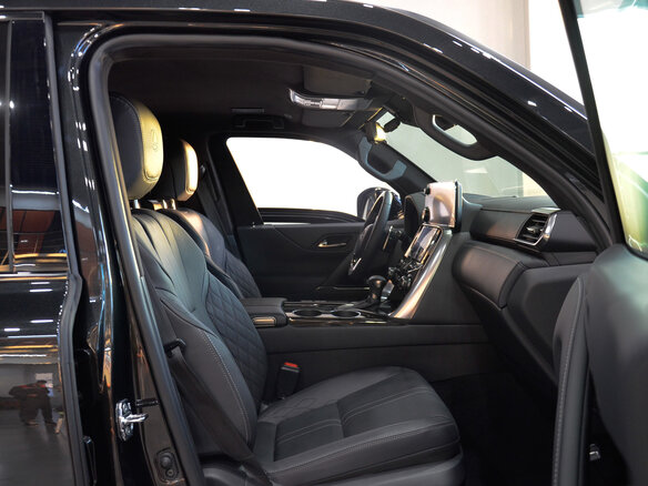 2026 Lexus LX 600 IV, чёрный, 45500000 рублей - вид 13