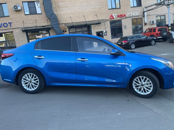 2019 Kia Rio IV, синий, 1500000 рублей - вид 3