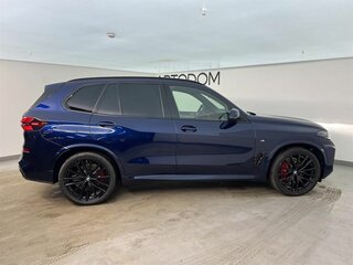 2025 BMW X5 40d IV (G05/G18) Рестайлинг, синий, 16900000 рублей, вид 5