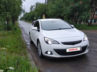 2013 Opel Astra GTC J Рестайлинг, белый, 680000 рублей, вид 2