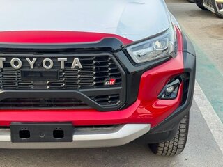 2026 Toyota Hilux VIII Рестайлинг 2, красный, 9752999 рублей, вид 5