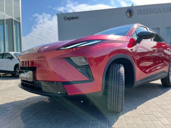 2026 Omoda C5 II, красный, 2929000 рублей - вид 6