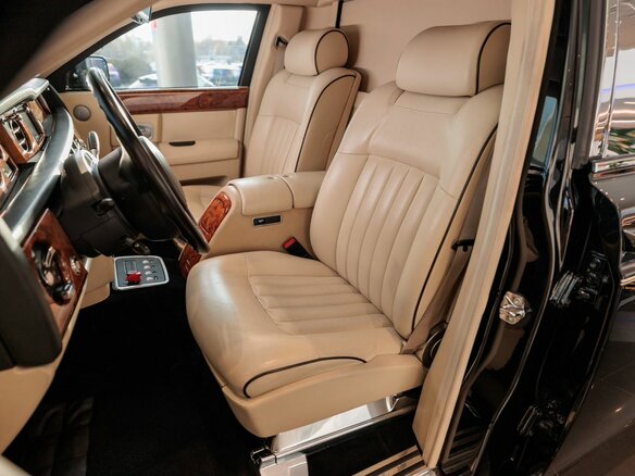 2006 Rolls-Royce Phantom Long VII, чёрный, 43500000 рублей - вид 18