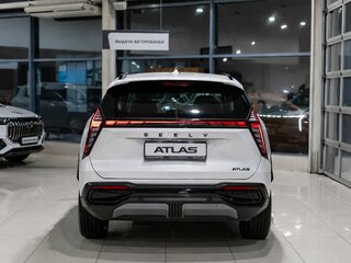 2026 Geely Atlas II, зелёный, 3449990 рублей, вид 4