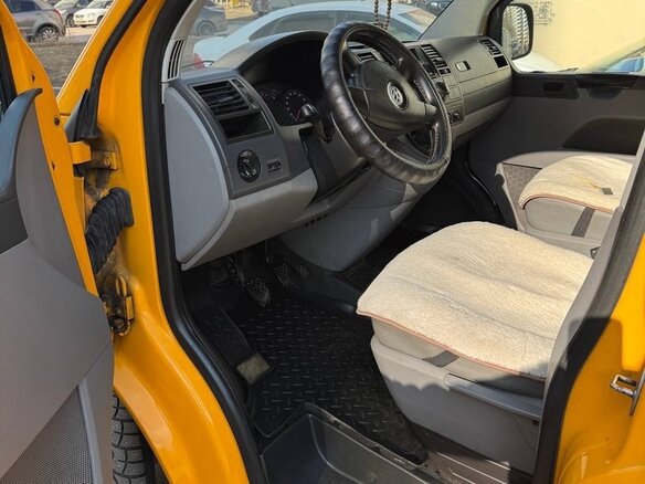 2008 Volkswagen Transporter, жёлтый, 1450000 рублей - вид 10