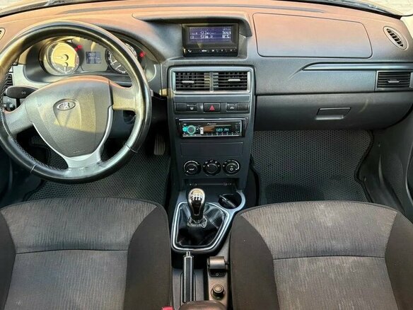 2015 Lada (ВАЗ) Priora I Рестайлинг, коричневый, 470000 рублей - вид 2