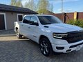 2019 Ram 1500 Crew Cab V, белый, 7000000 рублей - вид 2
