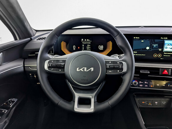 2026 Kia K5 III Рестайлинг, белый, 4630000 рублей - вид 21