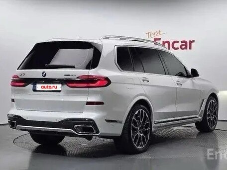 2024 BMW X7 40i I (G07) Рестайлинг, белый, 13600000 рублей, вид 2