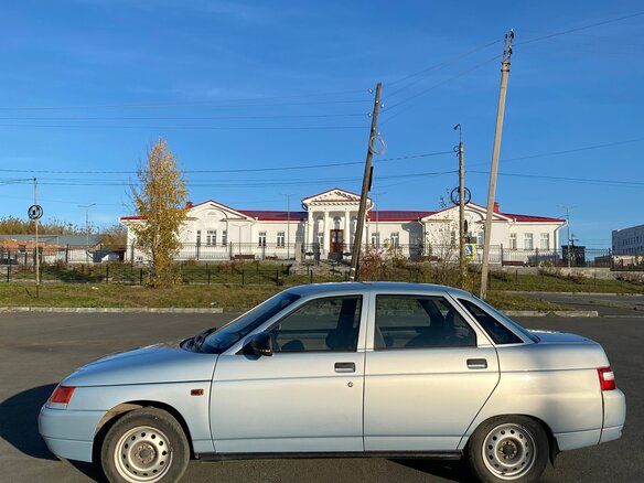 2005 Lada (ВАЗ) 2110, серебристый, 210000 рублей - вид 3