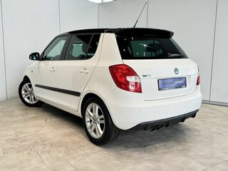 2011 Skoda Fabia RS II, белый, 950000 рублей, вид 3