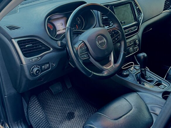 2018 Jeep Cherokee V (KL) Рестайлинг, чёрный, 2500000 рублей - вид 10
