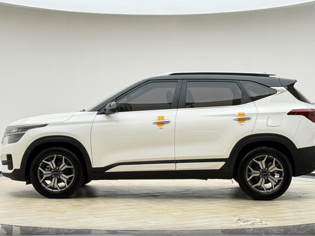 2022 Kia KX3, белый, 1410000 рублей, вид 4