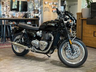 2024 Triumph Bonneville T120, чёрный, 1790000 рублей, вид 2