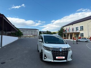 2018 Toyota Alphard III Рестайлинг, белый, 4750000 рублей, вид 1