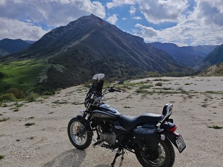 2020 Bajaj Avenger, чёрный, 190000 рублей, вид 4