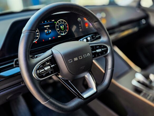 2024 Omoda C5 I Рестайлинг, серый, 1850000 рублей - вид 13