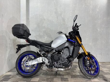 2022 Yamaha MT-09 (FZ-09), серый, 1085000 рублей, вид 1