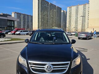2009 Volkswagen Tiguan I, чёрный, 800000 рублей, вид 1
