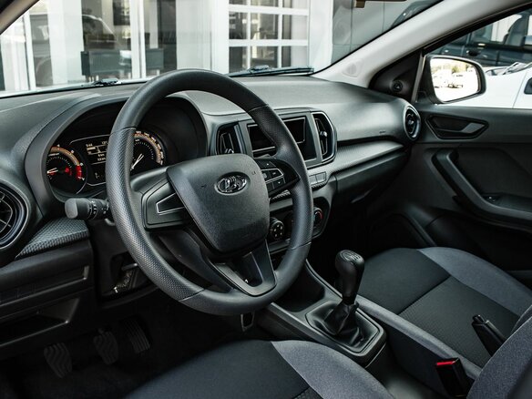 2026 Lada (ВАЗ) Iskra, белый - вид 16
