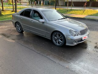 2004 Mercedes-Benz C-Класс 230 II (W203) Рестайлинг, бежевый, 450000 рублей, вид 3