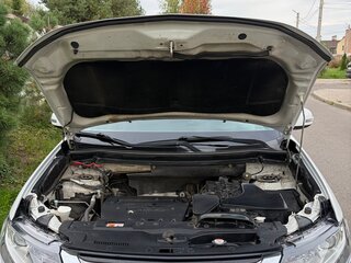 2016 Mitsubishi Outlander III Рестайлинг 2, белый, 1640000 рублей, вид 5