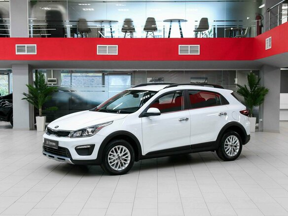 2020 Kia Rio X-Line IV, белый, 1450000 рублей