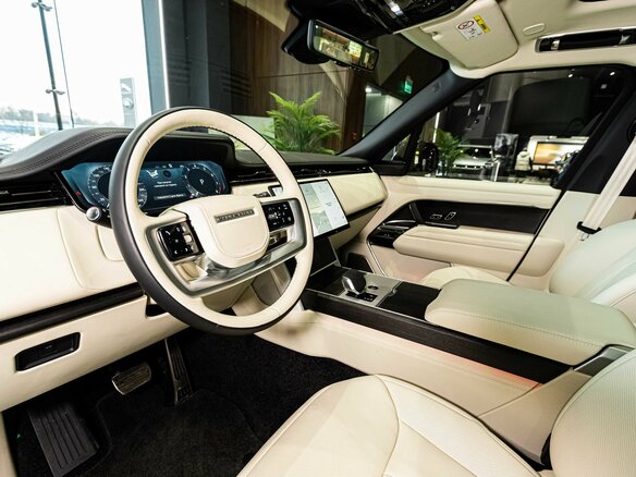2024 Land Rover Range Rover P530 MHEV Long V, серый, 29990000 рублей - вид 20