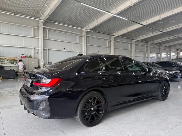 2023 BMW 3 серии 320Li VII (G2x) Рестайлинг, чёрный - вид 4