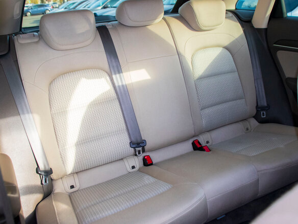 2012 Audi Q3 I (8U), синий, 1599000 рублей - вид 23