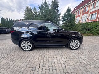 2021 Land Rover Discovery D250 V Рестайлинг, чёрный, 6930000 рублей, вид 5