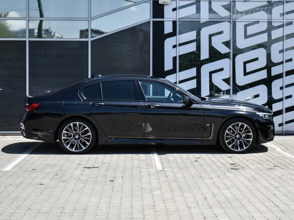 2019 BMW 7 серии 730i VI (G11/G12) Рестайлинг, чёрный, 5200000 рублей - вид 4
