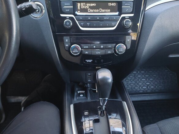 2016 Nissan X-Trail III, зелёный, 1599999 рублей - вид 5