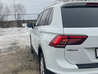 2017 Volkswagen Tiguan II, белый, 1850000 рублей, вид 4