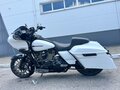 2017 Harley-Davidson Road Glide Limited, белый, 1899000 рублей - вид 4
