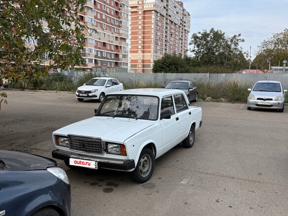 2008 Lada (ВАЗ) 2107, белый, 250000 рублей