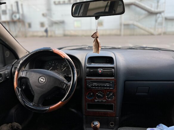 2000 Opel Astra G, чёрный, 140000 рублей - вид 10