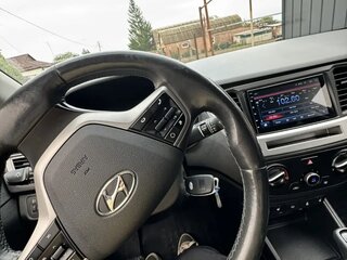 2019 Hyundai Solaris II, красный, 1450000 рублей, вид 5