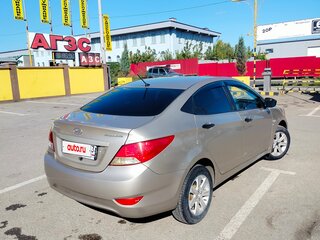 2012 Hyundai Solaris I, бежевый, 560000 рублей, вид 4